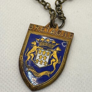 Bretagne vintage French enameled crest necklace