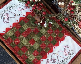 Quilted Friends Candle Mat PDF pattern