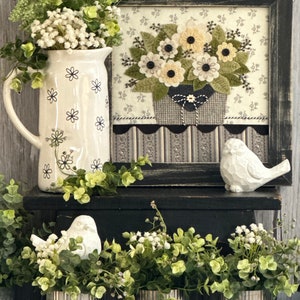 MAY BOUQUET -- Wollapplikationsset oder Garnpackung oder beides! -- Kit enthält Knöpfe, Perlen, Schnur, Ric Rac, Wolle, Stoff und volle Farbe Anleitung