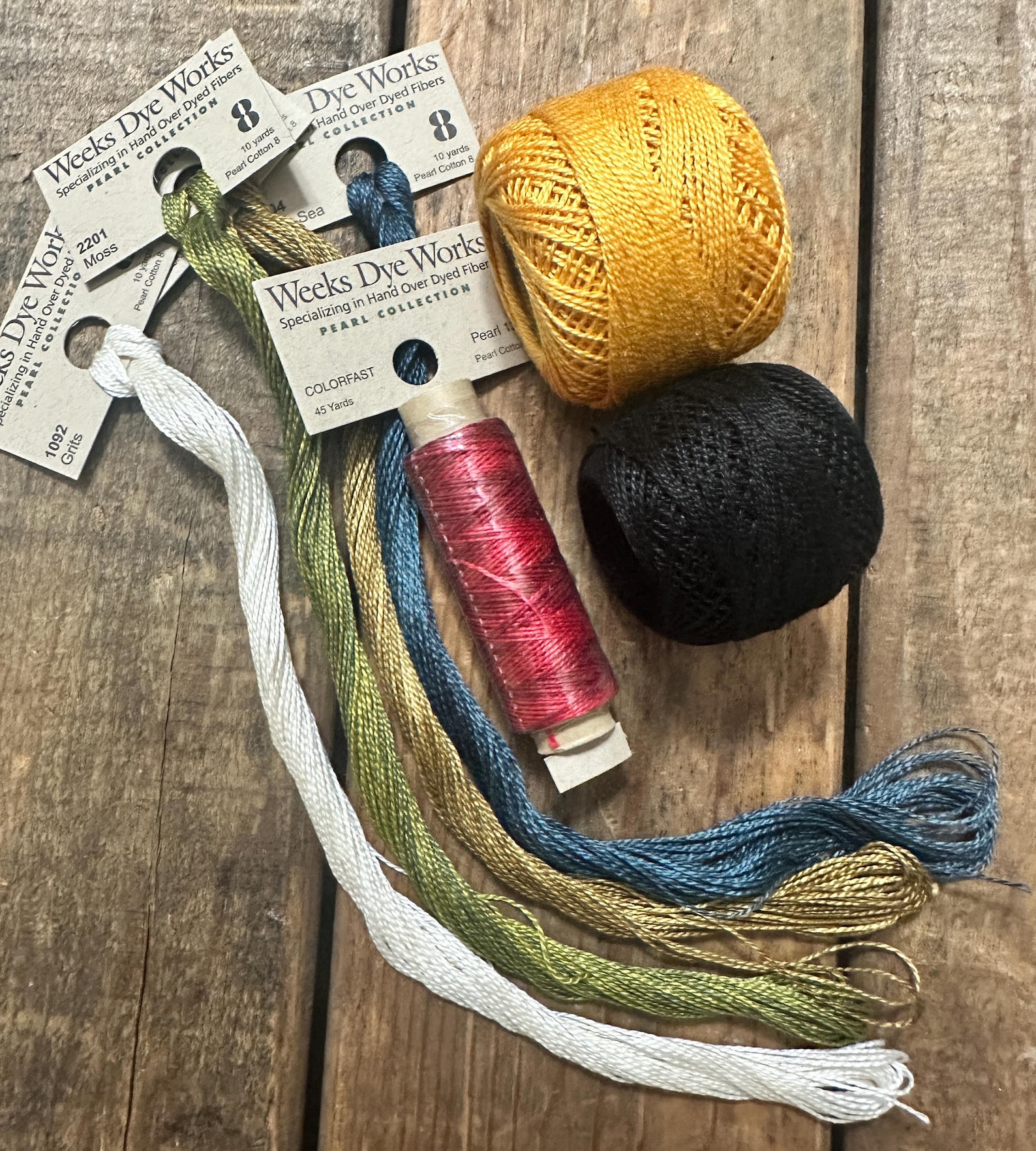 Olde Glory Farm -- Wool Applique Kit | Wall Hanging | Thread Pack ...
