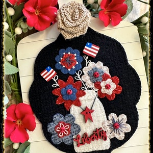 Sweet Land of Liberty -- Wool applique kit and full color pattern with or without Shiplap board option