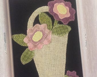 May Flowers wool appliqué pdf pattern