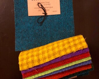 Buy Primitive Gatherings Hand Dyed Wool HOLLY Charm Pack 10 5