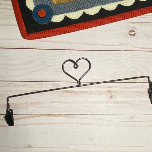 QUILT HANGER 6in Heart Clip Holder With Clips Black Etsy