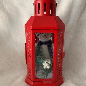Lantern BATTERY OPERATED with glass panels and custom holiday scene - Snowman
