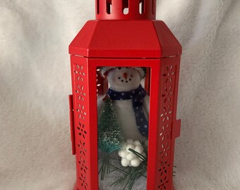 Lantern BATTERY OPERATED with glass panels and custom holiday scene - Snowman