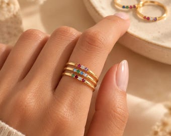 Personalisierter Geburtssteinring, zierlicher Goldring für Mutter und Tochter (handgefertigt)