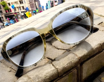 Vintage eyeglasses Awesome Vintage Women's  Eyeglasses - See our huge collection of vintage eyewear