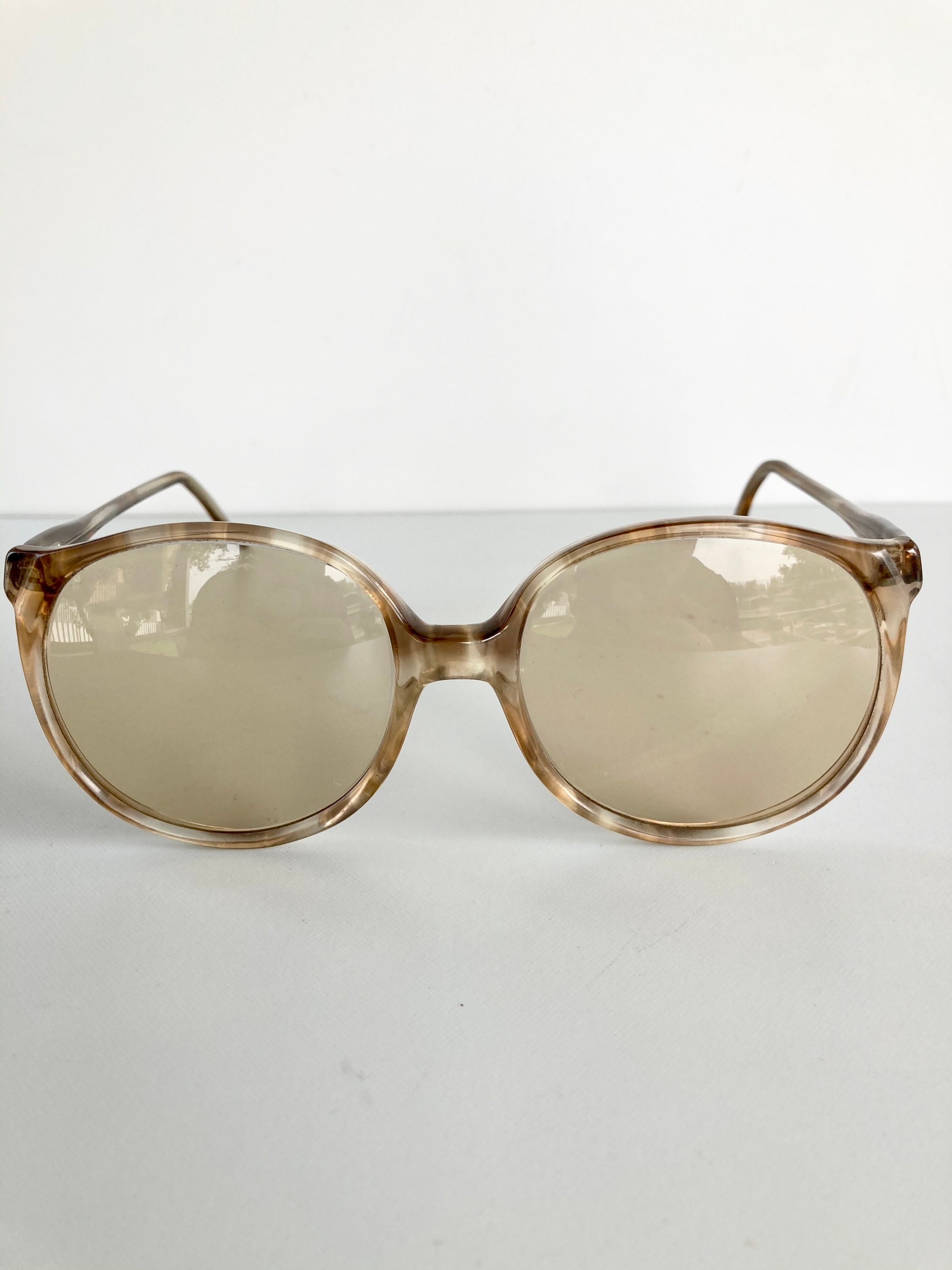 very light sunglasses