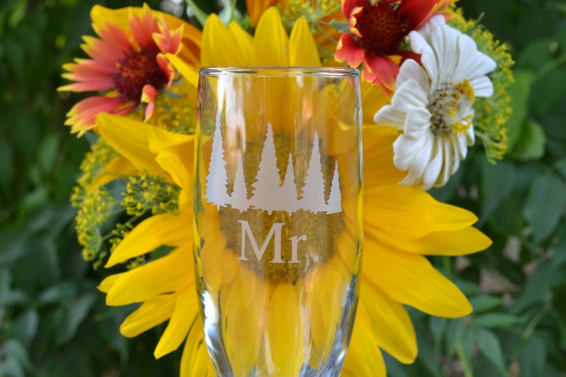 Champagne Glass Pine Trees Glass Mr Wedding and Mrs Champagne Glasses Champagne Glasses Wedding Glasses Mr Champagne Flute Mrs