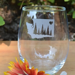 Stemless Wine Glass, Pint Glass, Glasses, Drinking Glass, Custom Pint Glass, Pint Glasses, Washington Pint Glass, Washington, Wine Glasses