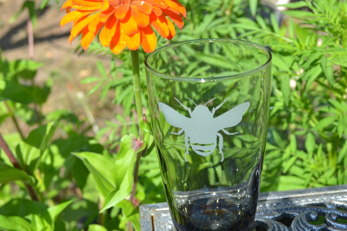 Glass Glasses Bee Drinking Glass Bee Glassware Bee Glass Etsy Nederland