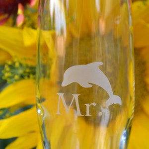 Champagne Glasses, Mr. and Mrs. Champagne Glasses, Mr. Mrs. Wedding Glasses, Champagne Flute, Champagne Glass, Glass, Wedding, Dolphins