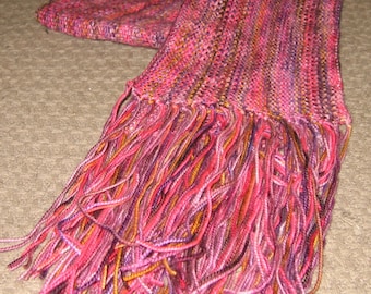 Summer Berries Scarf in Linen Stitch