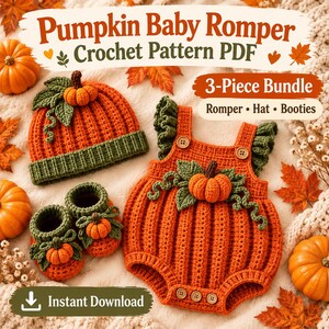Op de afbeelding: Een haakpatroon PDF voor een 3-delige baby romper set inclusief muts, romper en slofjes. De items zijn oranje met groene accenten, voorzien van kleine pompoenmotieven en blaadjes. Tekst: Pumpkin Baby Romper, Crochet Pattern PDF, 3-Piece Bundle, Romper, Hat, Booties, Instant Download.