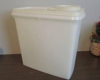 Tupperware White Container, Dry Goods Storage, Cereal Container, 3 Pieces Intact, Base #469, Pet Food to Pasta Kitchen Storage, Home Decor