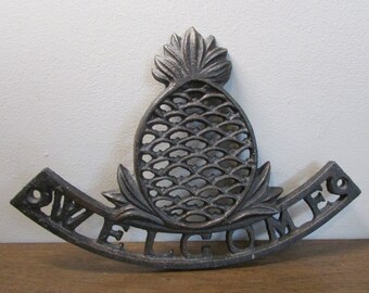 Pineapple Welcome Sign - Cast Iron Stove Black - Entryway / Indoor / Outdoor - Home Decor