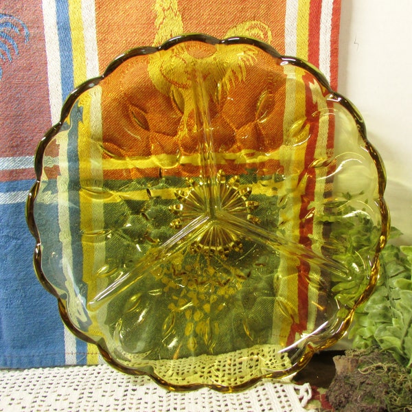 Anchor Hoking Fairfield Pattern - Golden Honey / Amber Glass - 8" Round - 3 Part Relish Dish - Divided Plate - Dishplaly Kitchen Home Decor