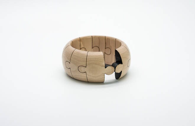 IÉNA HI-CORAZON BK WOOD PUZZLE BANGLE