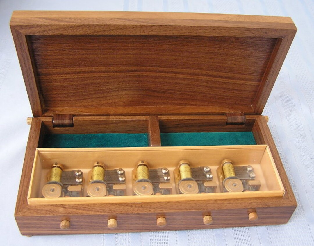 Hear It Play Music Box Maker Original 123 Solid Walnut Wood Jewelry Box