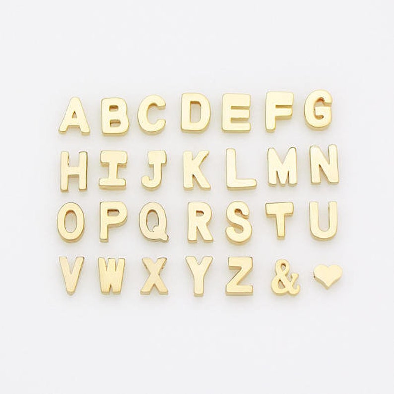 Tiny letters. Writes tiny letters friends to his составить предложение. Румынский алфавит подвески. Мини конверт. Tiny letters.