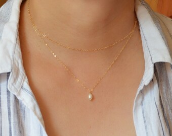 Gold pearl layered necklace-Tiny drop pearl and chain necklace-Two strands pearl necklace-Layering pearl necklace-Gold/Silver double strands