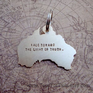 Australia Country Key Chain with GPS Coordinates and hearts or Stars Handmade customized imagen 2