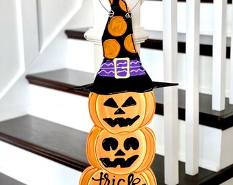 Jack o lantern Halloween Door hanger Trick or Treat happy halloween hand lettered hand painted
