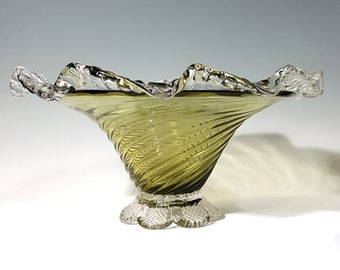 Chalet art glass bowl Canadian Heritage line Avocado green clear crest circa 1970-1971