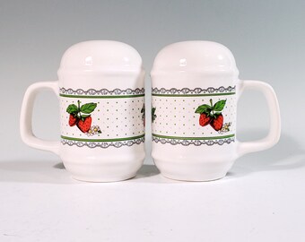 Strawberry Salt and Pepper shakers ceramic Japan R.O.C.