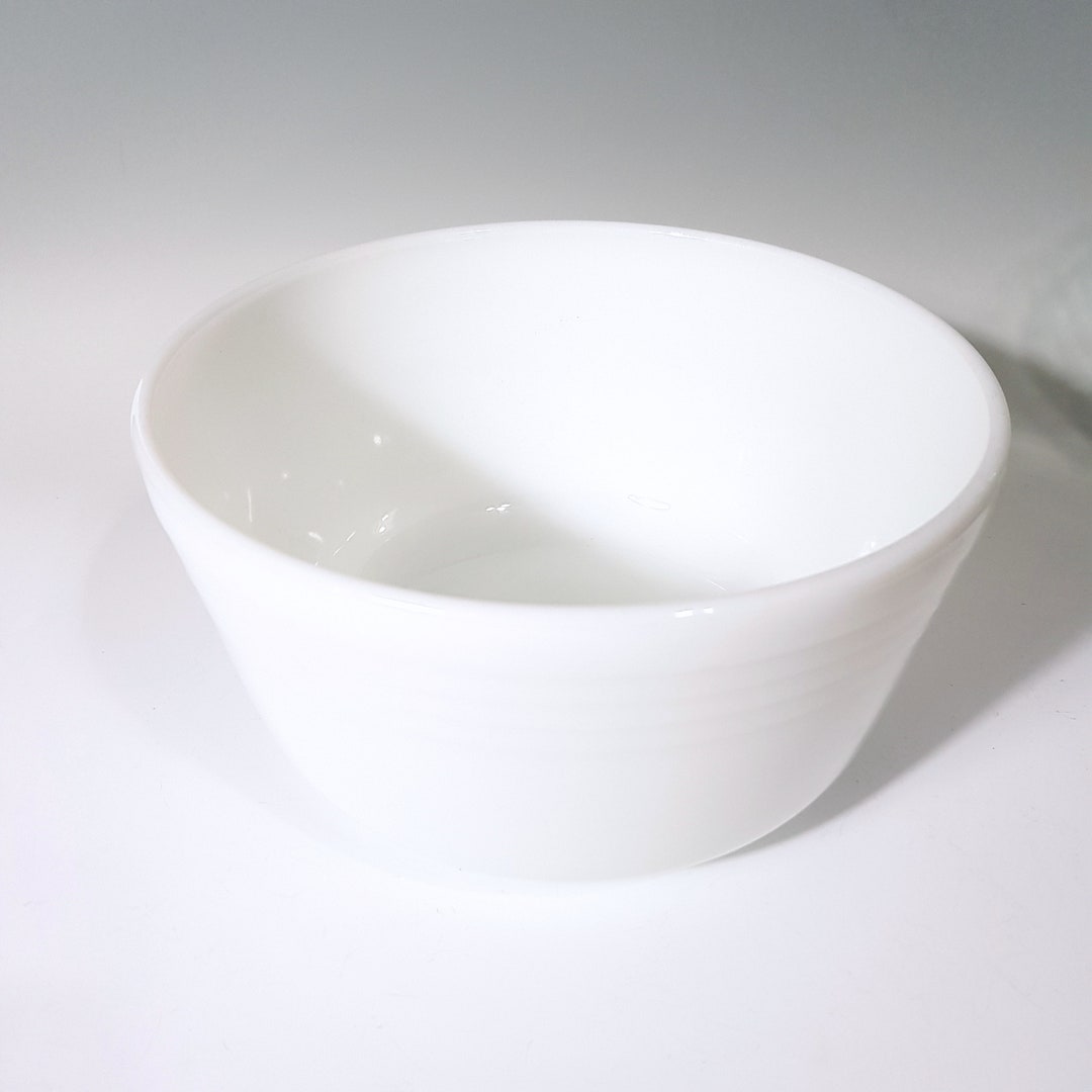 Two Large Pyrex Mixing Bowls Ribbed Design Large Mixer Etsy