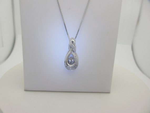 Diamonds in rhythm necklace deals