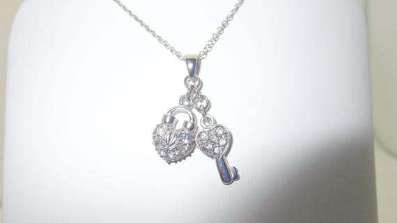 Solid Sterling Silver Heart Lock & Key Pendant Ne… - image 4