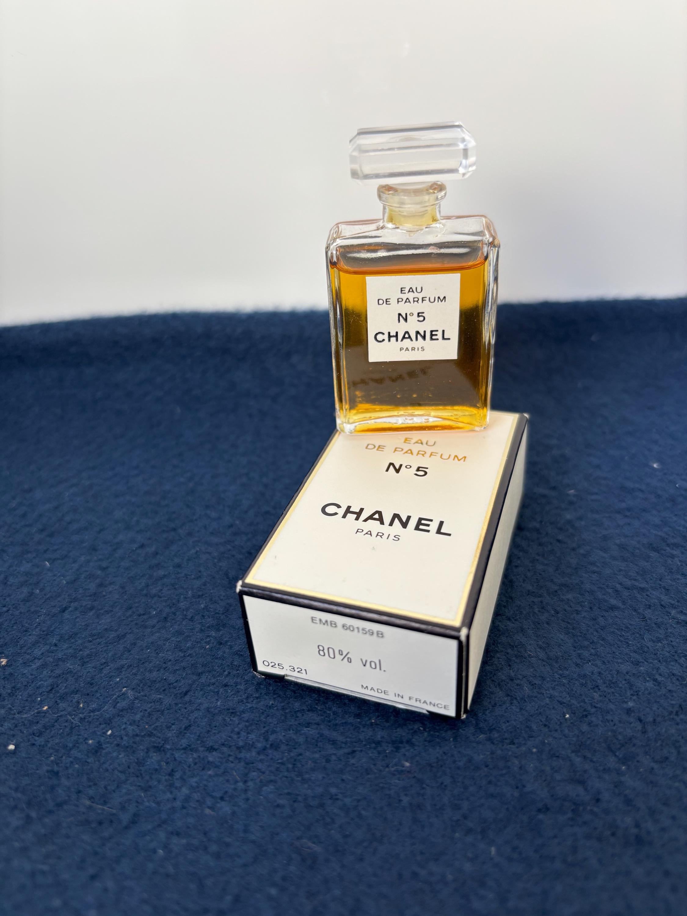 Chanel no 19 vintage - Etsy 日本