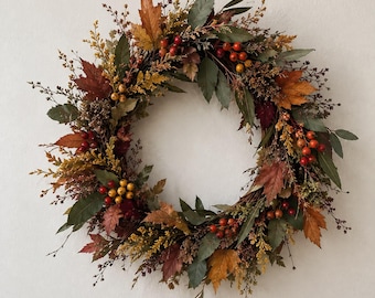 Corona de otoño para la puerta principal, decoración rústica de calabazas y bayas, adorno de pared para Halloween y Acción de Gracias, regalo de inauguración de casa de otoño para ella.