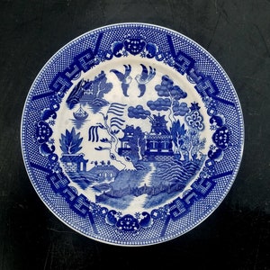 Vintage Blue Willow Transferware Plate Made in Japan Blue and White Willow Transferware Plate, Blue Willow China, Asian
