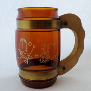 Vintage, 1950&#39;s, Siesta Ware, Western, Cowboy, Mugs, Barrel, Barware, Set of 5, Glassware, Glass, Handled, Amber, Brass, and Wood