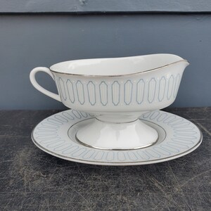 Patrician Profile Fine China Gravy Boat with Plate Paul McCobb Jackson Internationale