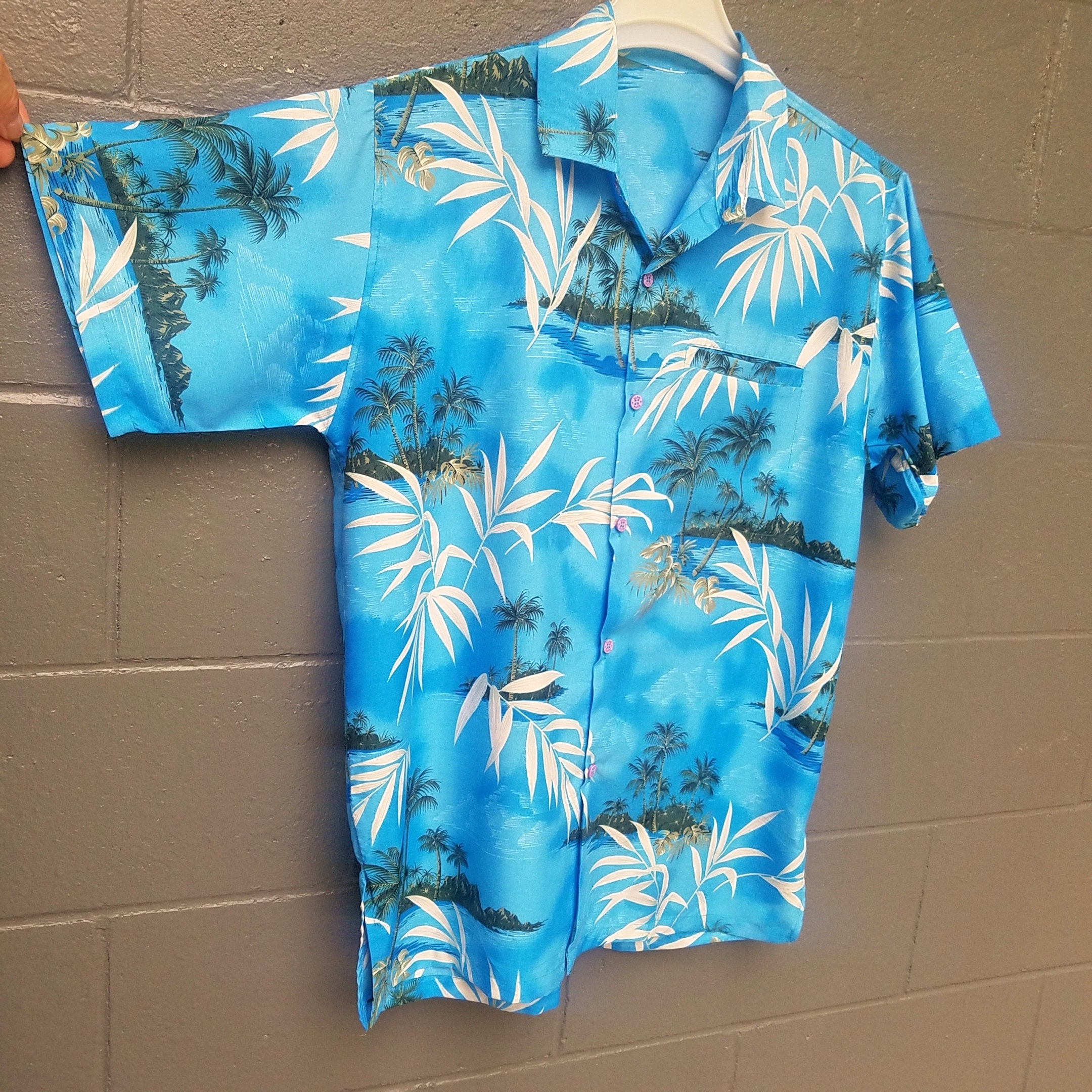 Vintage Hawaiian Shirt Made by Rima 
