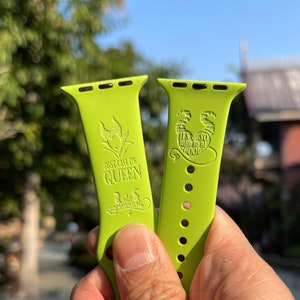 Pasek do Apple Watch inspirowany Czarownicą 38 mm 40 mm 42 mm 44 mm 41 mm 45 mm 49 mm, dostępny w 26 kolorach, grawerowany laserowo silikonowy pasek do Apple Watch