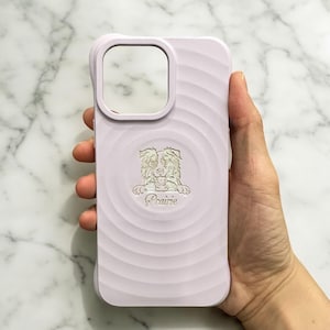 Personalisierte Welpen Pet Gravierte iPhone Hülle für Tierliebhaber, ausgezeichneter Schutz Silikon iPhone Hülle mit MegSafe 8 Farben erhältlich.