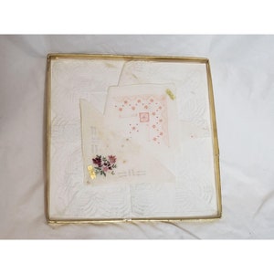 Hand Embroidered Handkerchief Gift Set Floral Made In China Vintage Original Box Discoloration
