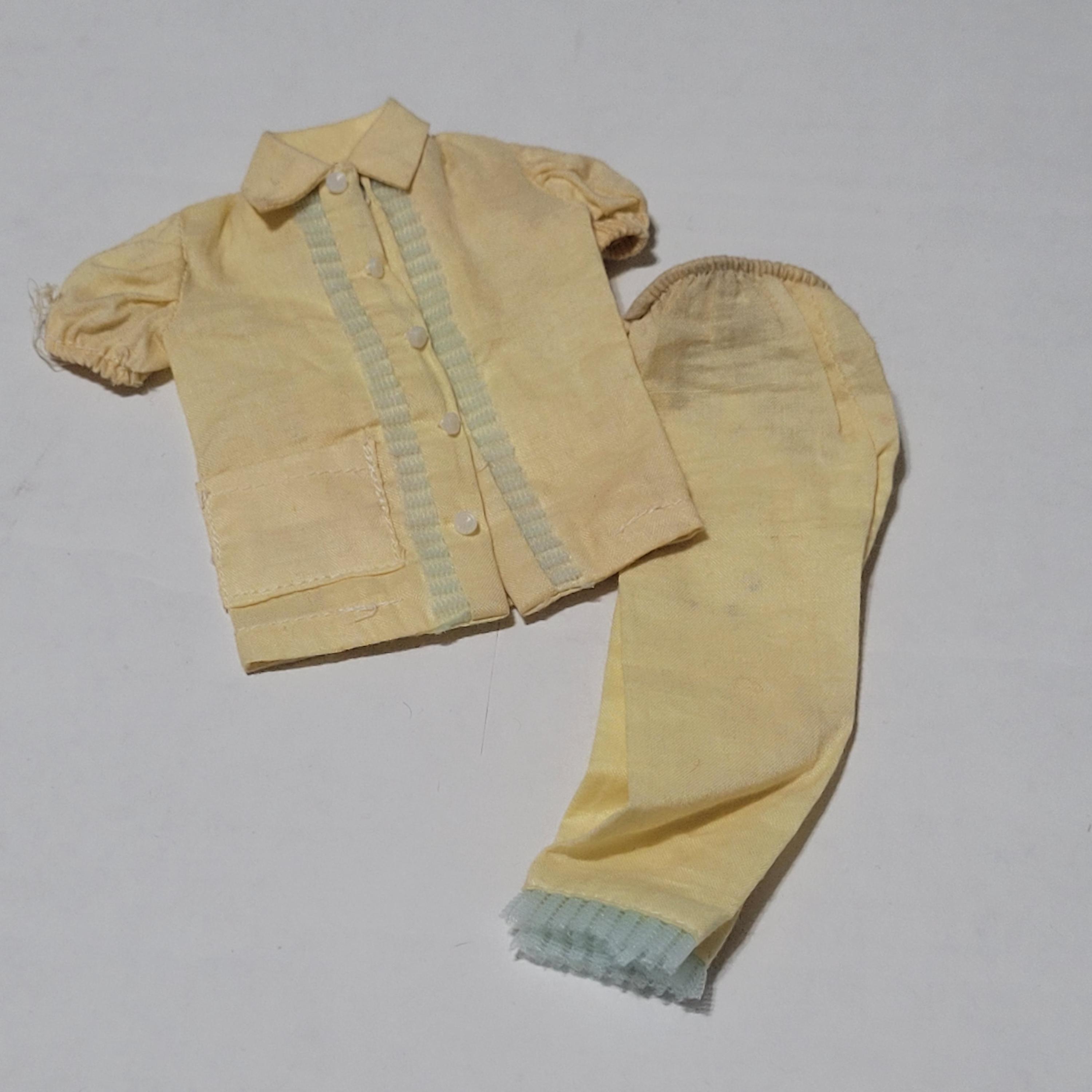 Vintage Barbie Yellow Pak Pajamas Pjs 1962 Elastic is Bad in the