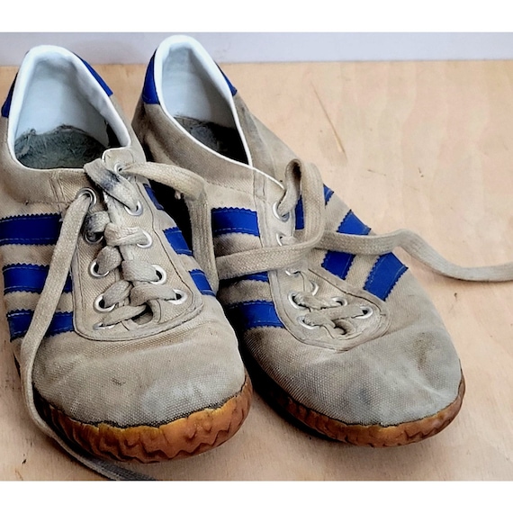 Vintage Adidas Gray Blue Stripes Made in Taiwan Rubber Soles Have Wear Etsy Canada