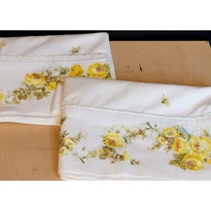 Vintage Sears Roebuck Percale Pillowcase Set of 2 Yellow Floral Pattern Standard