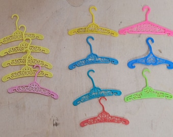 Vintage Barbie Francie filigraanhanger Lot van 12 veelkleurig plastic