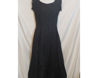 Vestido largo de encaje negro vintage de Julie Miller, talla 10-12, con cremallera nueva.