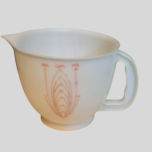 Vintage Tupperware Mix N Stor 500 Measuring Cup NO LId 8 Cups White Plastic