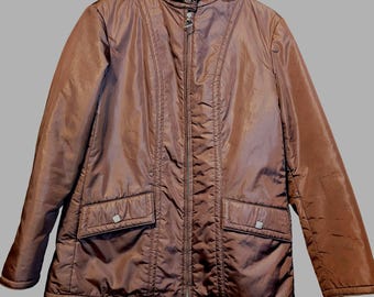 Abrigo acolchado vintage Head para esquí y deportes, color marrón, con capucha, talla pequeña para mujer.