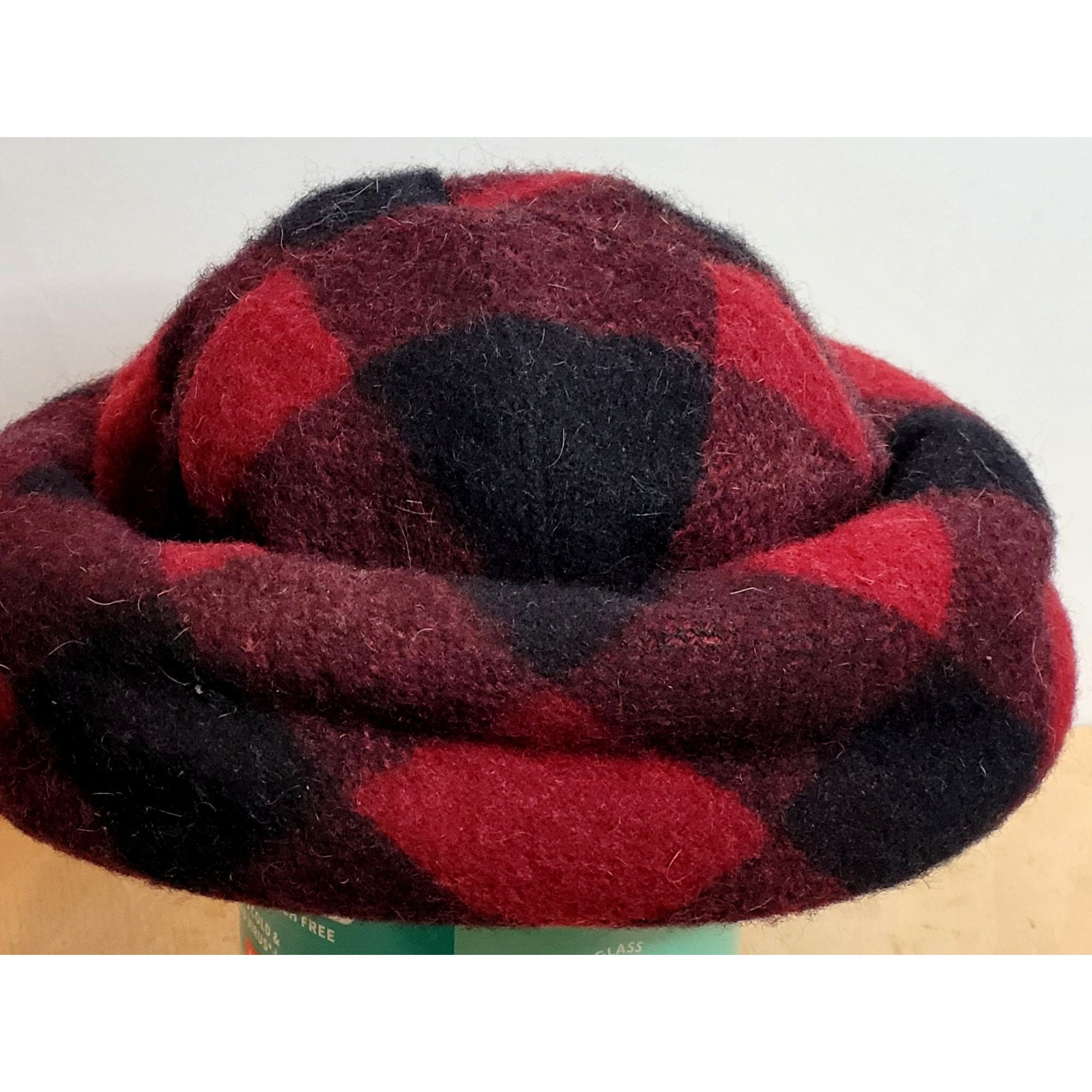 Vintage Betmar Wool Blend Hat Red Black Plaid Winter Womens  display picture 2